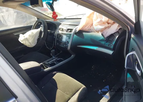 2013 Nissan Altima 2.5 Sv z USA, uszkodzony, nr VIN 1N4AL3AP5DC231804